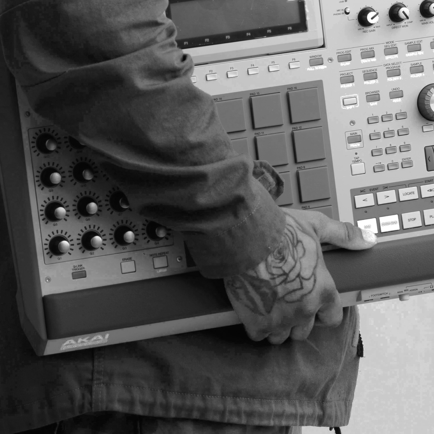 CUSTOM BEAT